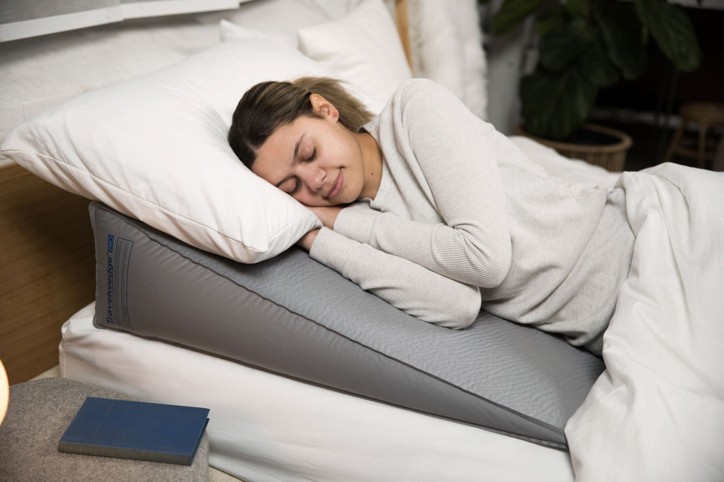 Self Inflating Bed Wedge Pillow - Travelwedge PRO - 30 Inch